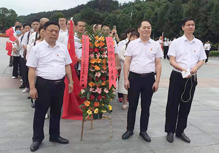 &#21315;&#20159;&#20307;&#32946;&#30331;&#24405;&#32593;&#31449;&#65288;&#20013;&#22269;&#65289;&#38598;&#22242;&#26377;&#38480;&#20844;&#21496;